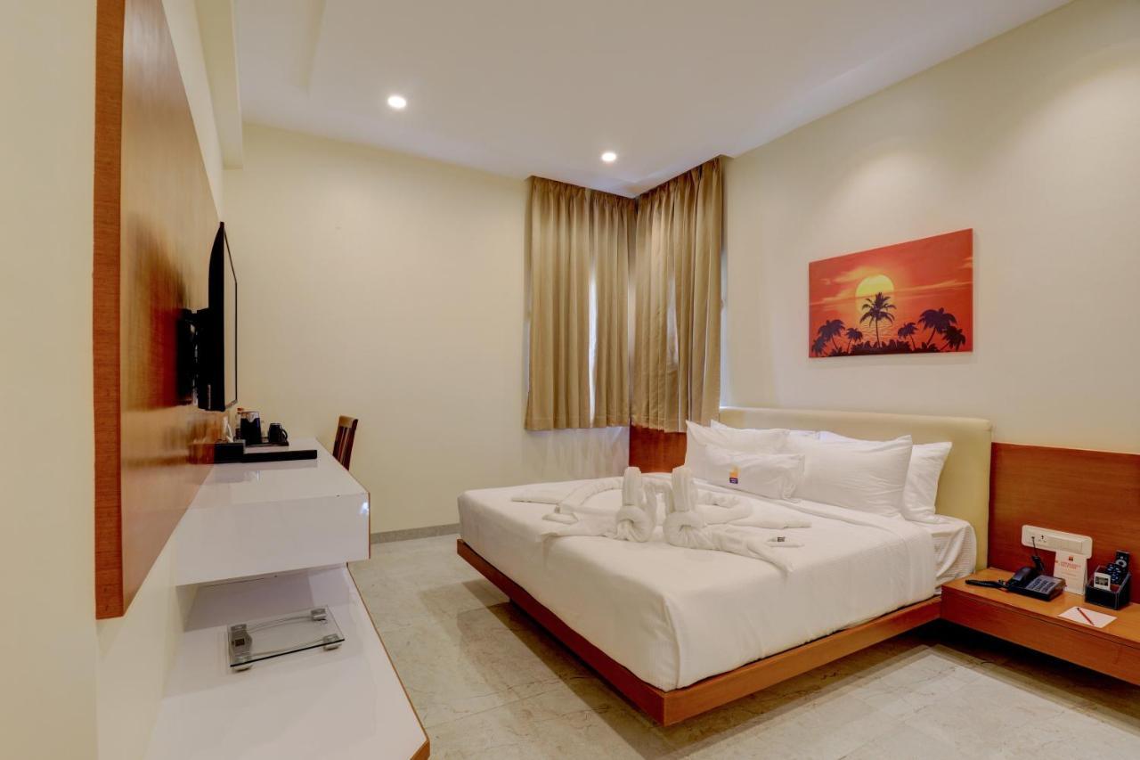 Myspace Tattwa Grand Yelahanka Esterno foto