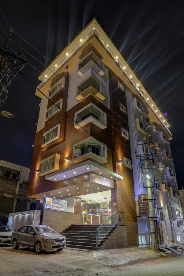 Myspace Tattwa Grand Yelahanka Esterno foto