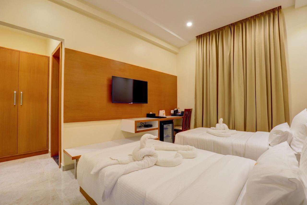 Myspace Tattwa Grand Yelahanka Esterno foto